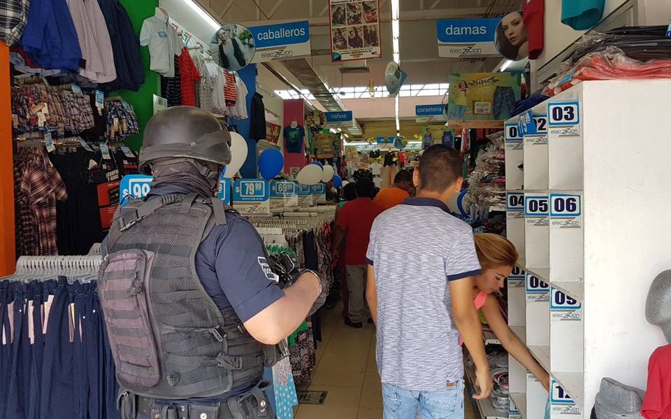 Se llevan unos 30 mil pesos en ropa del almacén Eleczion - Noticias  Vespertinas | Noticias Locales, Policiacas, sobre México, Guanajuato y el  Mundo